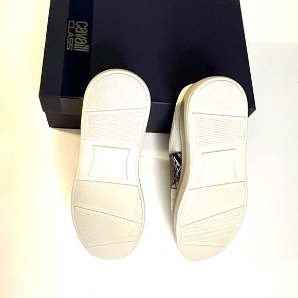 NWT Roberto Cavalli “Cavalli Class” logo hardware white low top sneaker Size 39 - Picture 10 of 16